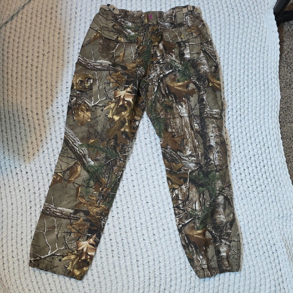 Women's For Her Realtree Camo Hunting Pants with Green Leaf Print - Picture 5 of 7